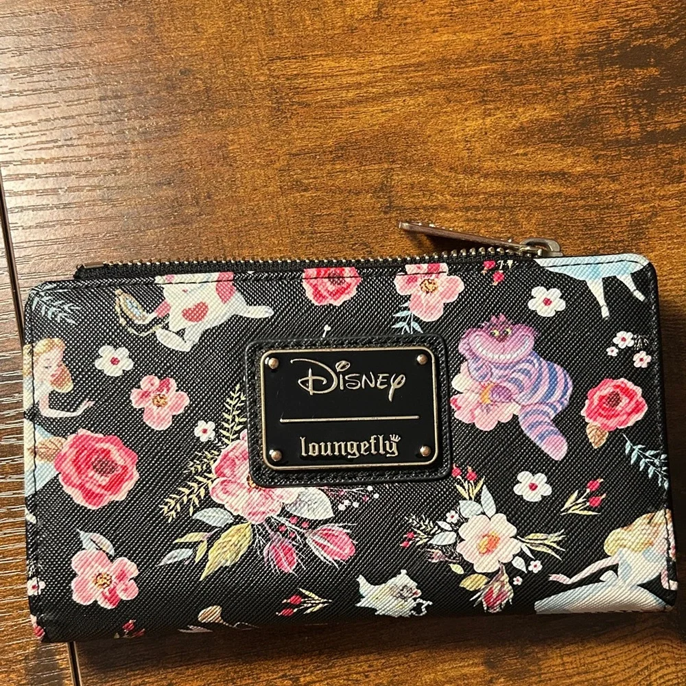 Loungefly Disney Black Floral Wallet Alice In Wonderland - Picture 1 of 7